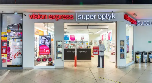 Okulista w Vision Express: Kiedy tak, a kiedy lepiej gdzie indziej?