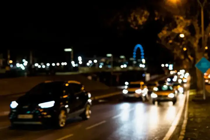 Astygmatyzm i światła nocą - dlaczego widzisz smugi?